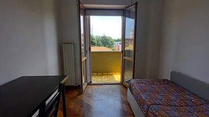 Room for rent in Paderno Dugnano, Lombardia