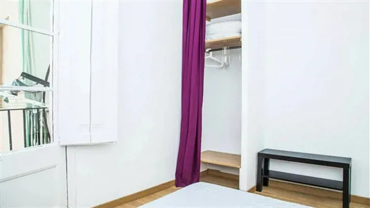 Rooms in Barcelona Ciutat Vella - photo 3