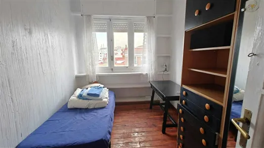 Rooms in Madrid Retiro - photo 2