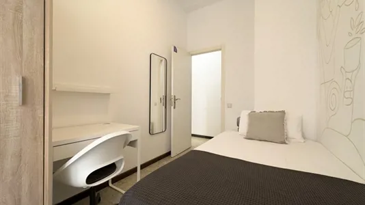 Rooms in Barcelona Ciutat Vella - photo 1