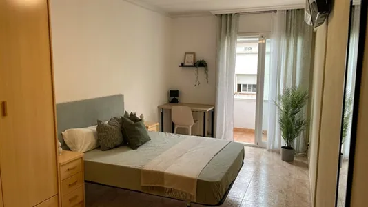Rooms in Esplugues de Llobregat - photo 3
