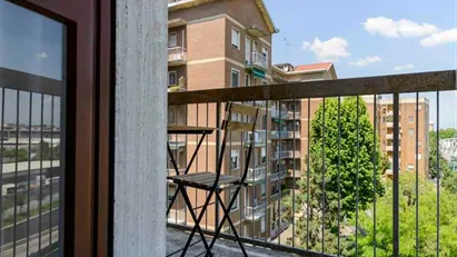 Room for rent in Milano Zona 5 - Vigentino, Chiaravalle, Gratosoglio, Milan