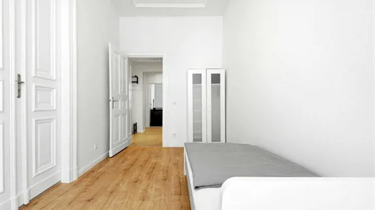 Rooms in Berlin Mitte - photo 2