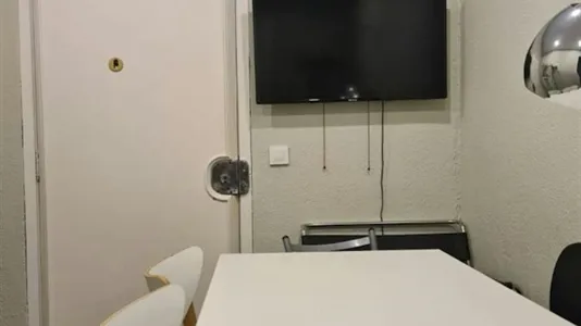 Rooms in Valencia Ciutat Vella - photo 8