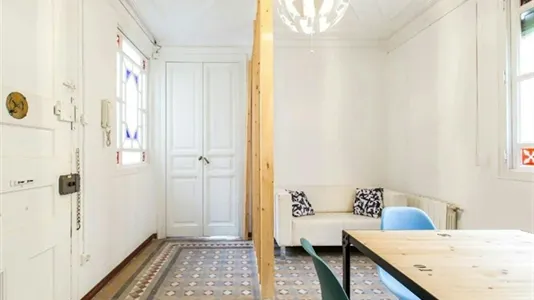 Rooms in Barcelona Eixample - photo 5