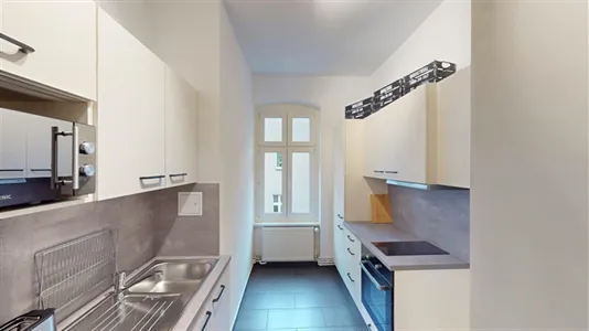 Apartments in Berlin Neukölln - photo 3