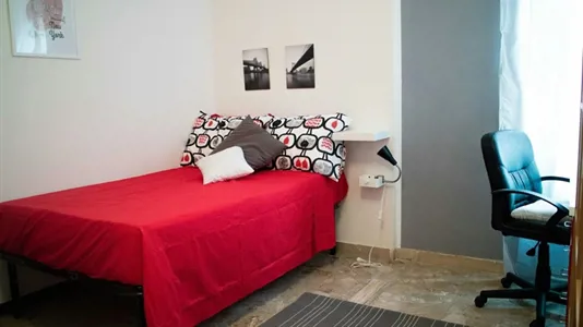 Rooms in Roma Municipio II – Parioli/Nomentano - photo 2