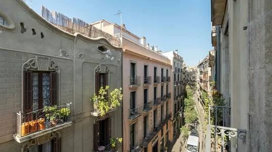 Rooms in Barcelona Ciutat Vella - photo 5
