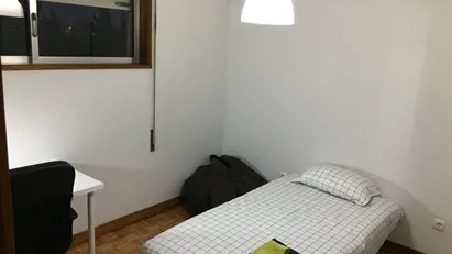 Room for rent in Porto (Distrito)