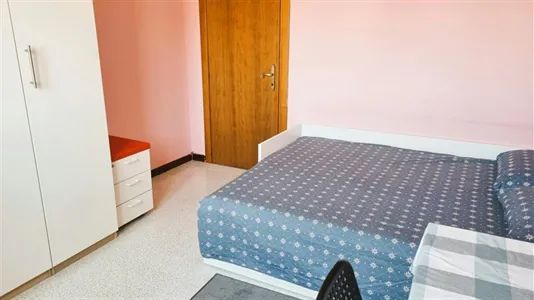 Rooms in Milano Zona 8 - Fiera, Gallaratese, Quarto Oggiaro - photo 2