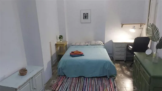 Rooms in Málaga - photo 3