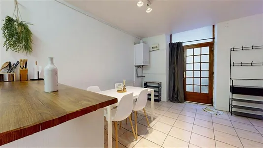 Apartments in Saint-Étienne - photo 4