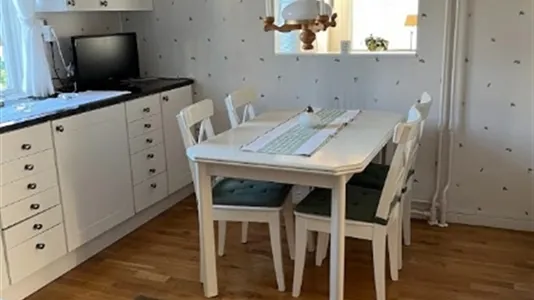 Houses in Uddevalla - photo 5