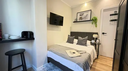 Rooms in Barcelona Sarrià-St. Gervasi - photo 2