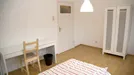 Room for rent, Hamburg, &lt;span class=&quot;blurred street&quot; onclick=&quot;ProcessAdRequest(9916214)&quot;&gt;&lt;span class=&quot;hint&quot;&gt;See streetname&lt;/span&gt;[xxxxxxxxxxxxx]&lt;/span&gt;