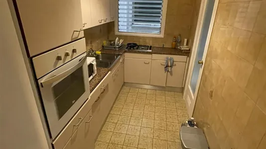 Rooms in Barcelona Eixample - photo 8