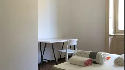 Room for rent in Milano Zona 5 - Vigentino, Chiaravalle, Gratosoglio, Milan