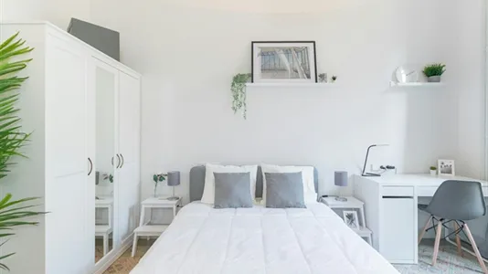 Rooms in Barcelona Eixample - photo 3