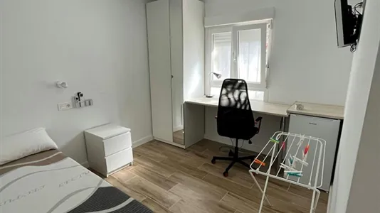 Rooms in Zaragoza - photo 1