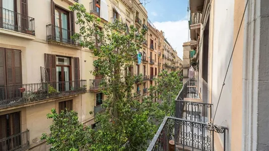 Rooms in Barcelona Ciutat Vella - photo 5