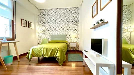 Rooms in Bilbao - photo 5