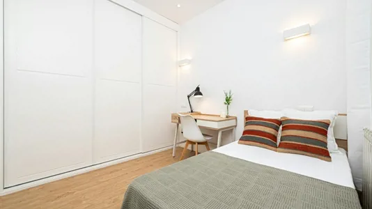 Rooms in Madrid Moncloa-Aravaca - photo 1