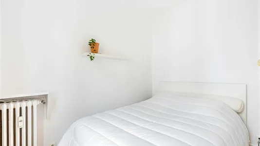 Apartments in Paris 17ème arrondissement - photo 4