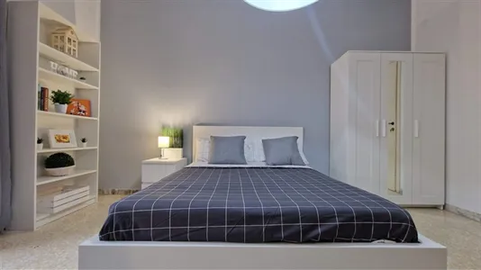 Rooms in Roma Municipio XIV – Monte Mario - photo 7