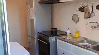 Apartment for rent in Athens Akadimia Platonos, Athens