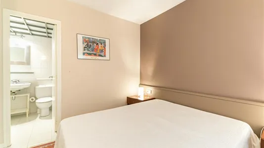 Apartments in Barcelona Ciutat Vella - photo 10