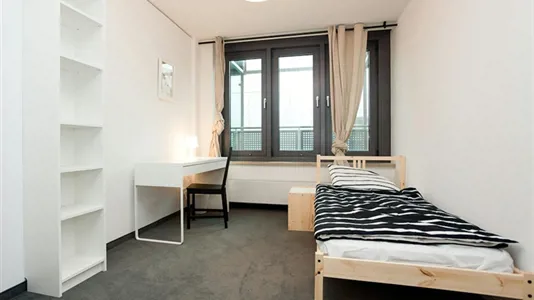 Rooms in Frankfurt Innenstadt I - photo 1