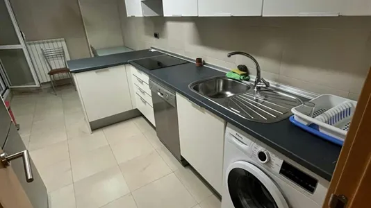 Rooms in Logroño - photo 3