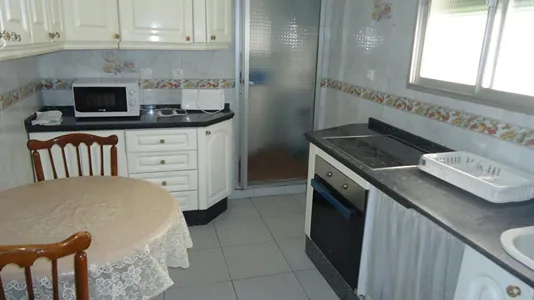 Rooms in Córdoba - photo 7