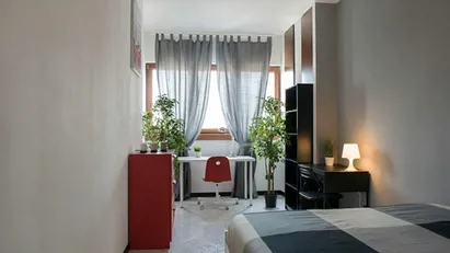 Room for rent in Milano Zona 7 - Baggio, De Angeli, San Siro, Milan