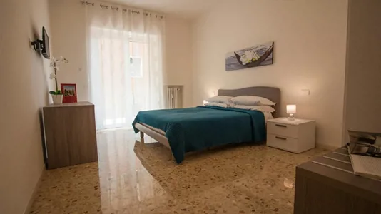 Rooms in Verona - photo 2