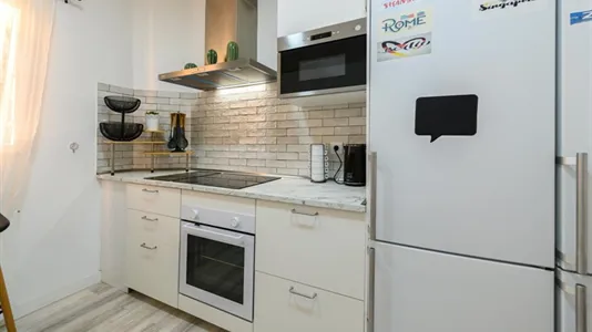 Rooms in Madrid Chamberí - photo 4