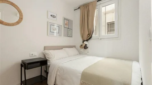 Rooms in Barcelona Les Corts - photo 2