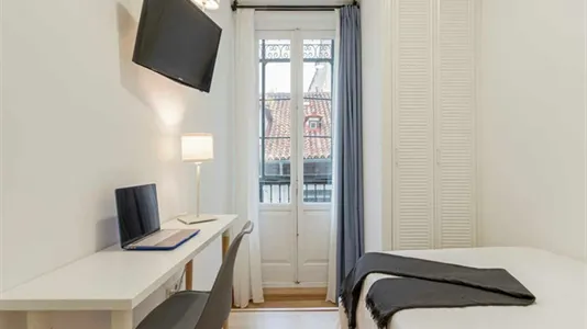 Rooms in Madrid Centro - photo 4