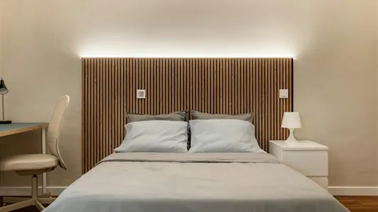 Rooms in Barcelona Eixample - photo 4