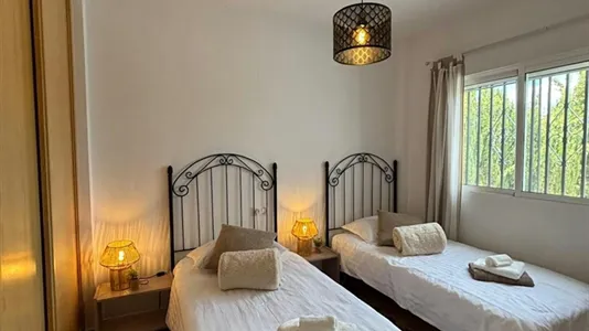 Houses in Castalla - photo 5