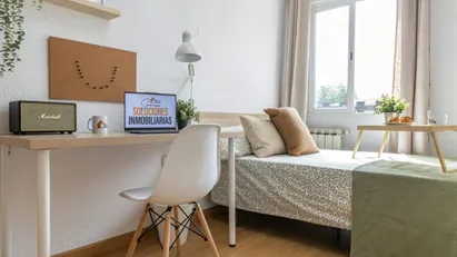 Room for rent in Adaro, Comunidad de Madrid