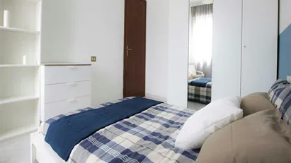 Room for rent in Milano Zona 5 - Vigentino, Chiaravalle, Gratosoglio, Milan