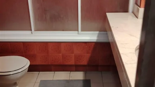 Rooms in Barcelona Eixample - photo 9