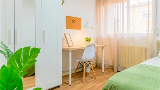 Rooms in Adaro - photo 2