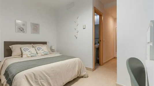 Rooms in Madrid Centro - photo 1