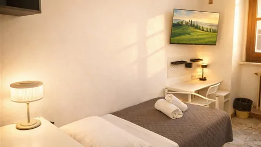 Rooms in Siena - photo 2