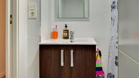 Rooms in Zaragoza - photo 4