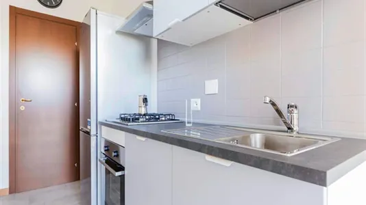 Rooms in Roma Municipio IX – EUR - photo 10