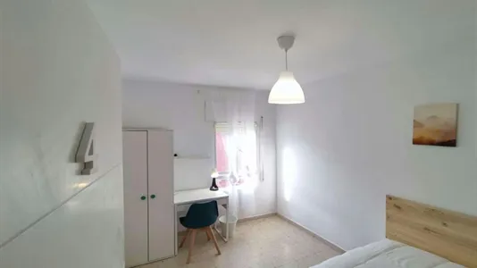 Rooms in Granada - photo 3