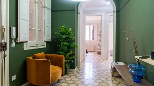 Rooms in Barcelona Eixample - photo 10